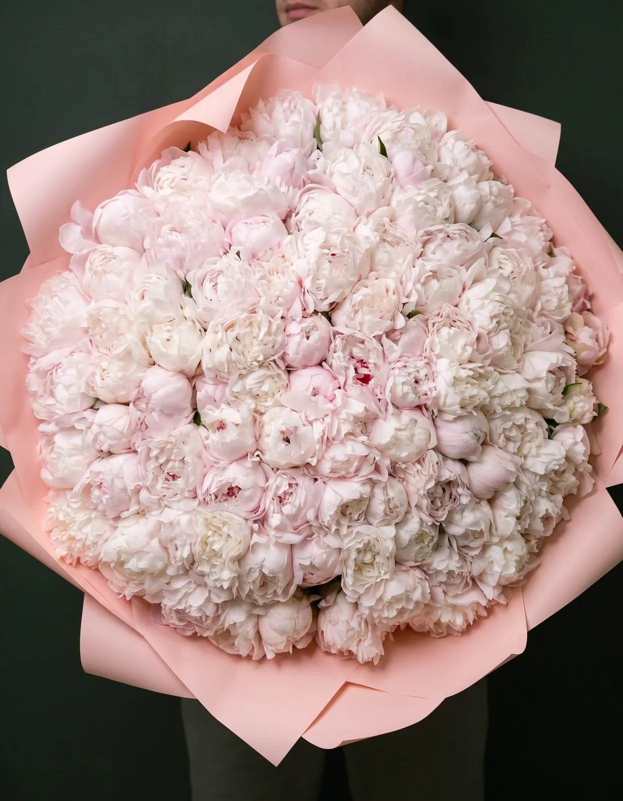 Luxury Сезонные floral arrangement by Boston Flowers in Brighton, Boston