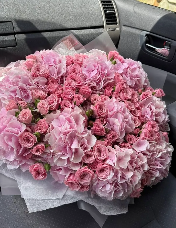Luxury Букеты floral arrangement by Boston Flowers in Brighton, Boston