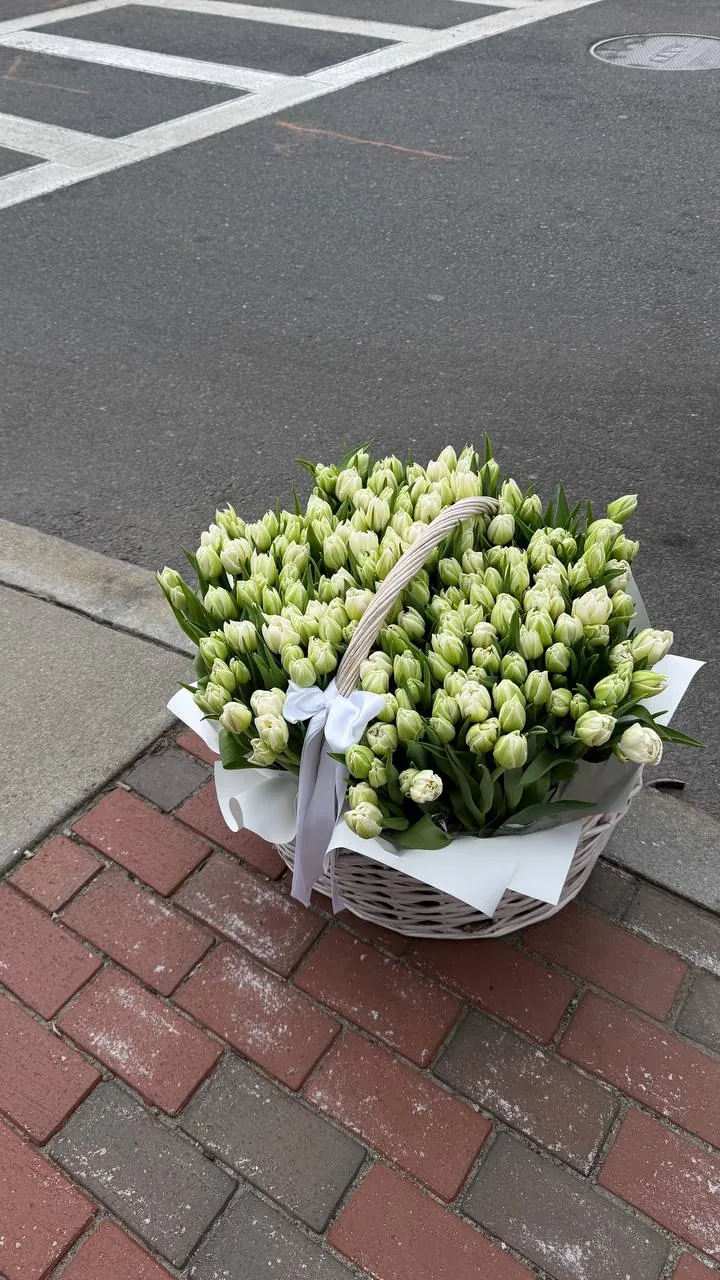 Luxury Сезонные floral arrangement by Boston Flowers in Brighton, Boston
