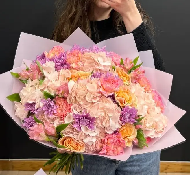 Luxury hydrangea and rose mixed bouquet arrangement by Boston Flowers for delivery in Boston