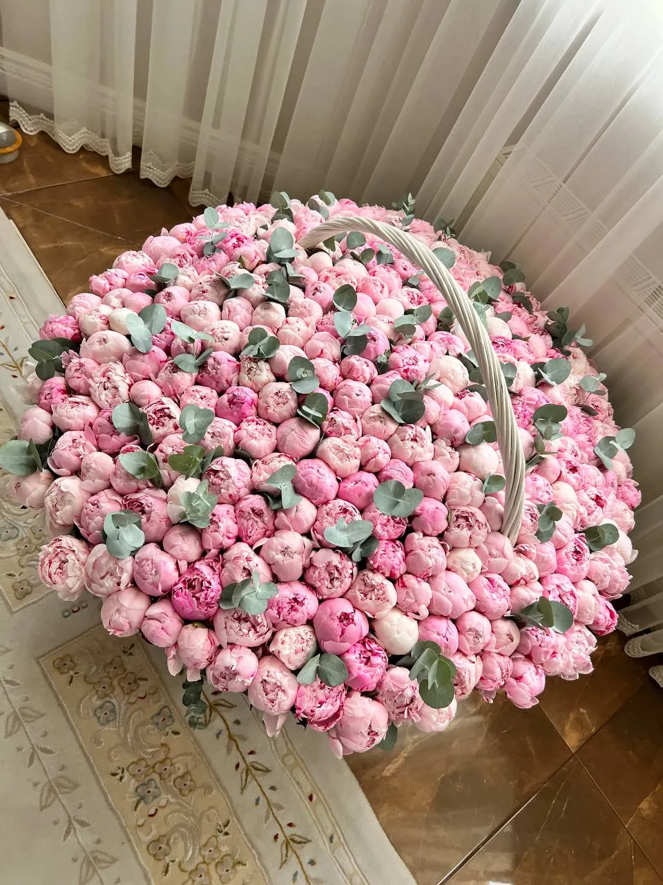 Luxury Сезонные floral arrangement by Boston Flowers in Brighton, Boston