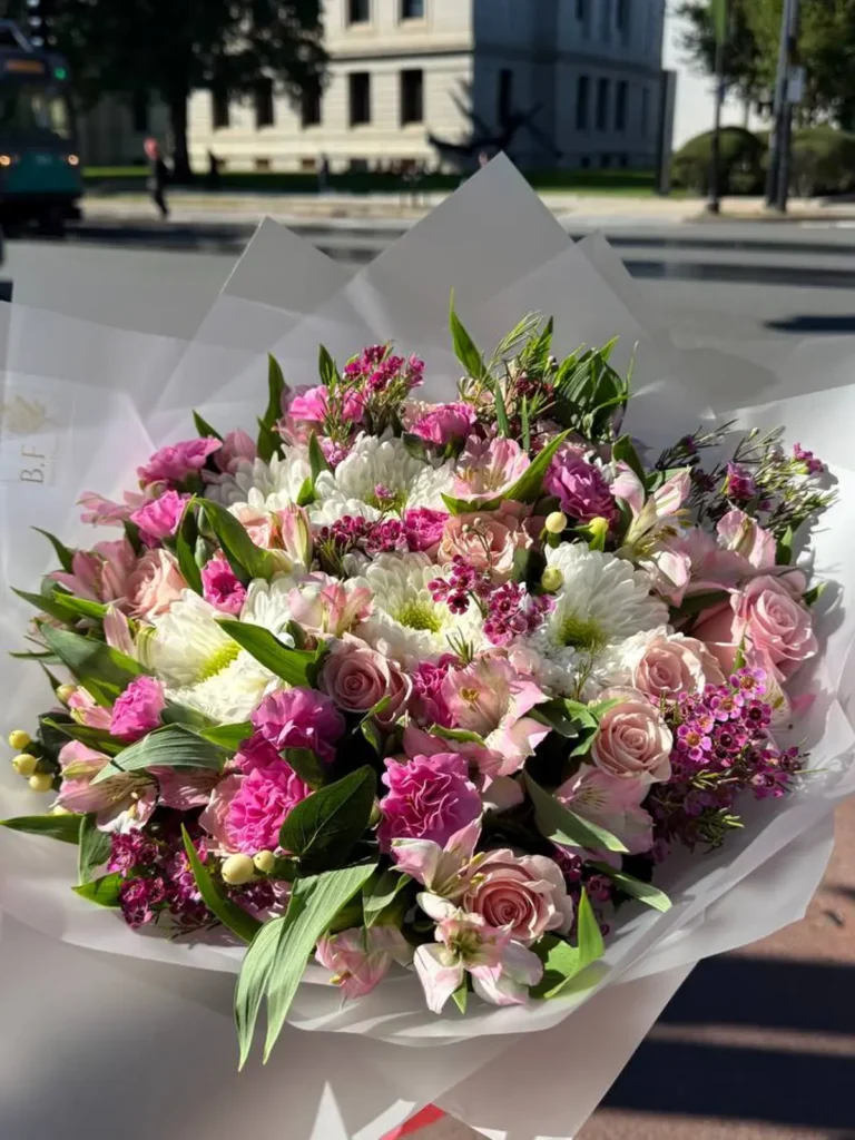 Lexington Common Garden Mix Roses, Garden Roses, Lilies bouquet in White, Cream & Ivory and Blush, Pink & Pastel for premium flower delivery in Boston