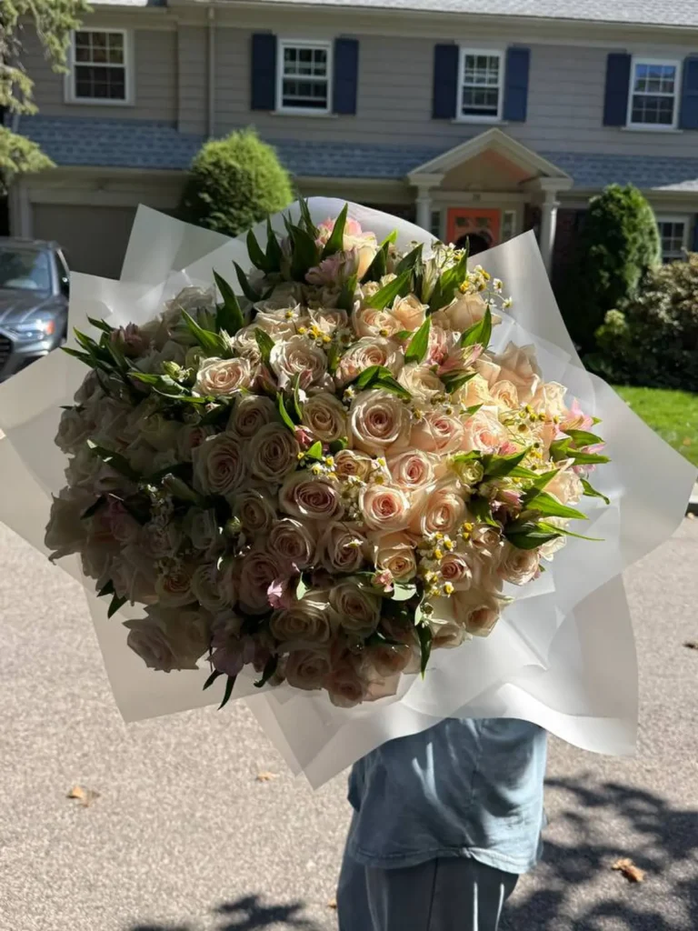 Rhode Island Ocean Drive Roses, Garden Roses, Mixed Flowers bouquet in White, Cream & Ivory and Blush, Pink & Pastel for premium flower delivery in Boston
