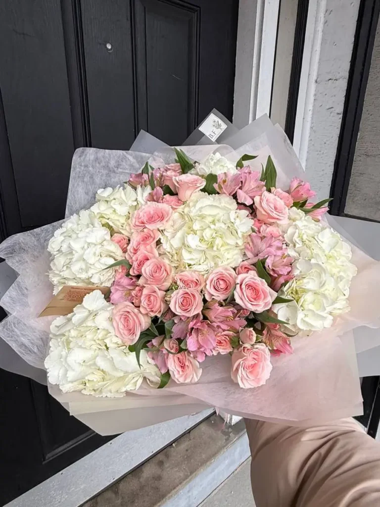 Cambridge Garden Glow Garden Roses, Hydrangeas, Mixed Flowers bouquet in White, Cream & Ivory and Blush, Pink & Pastel for premium flower delivery in Boston